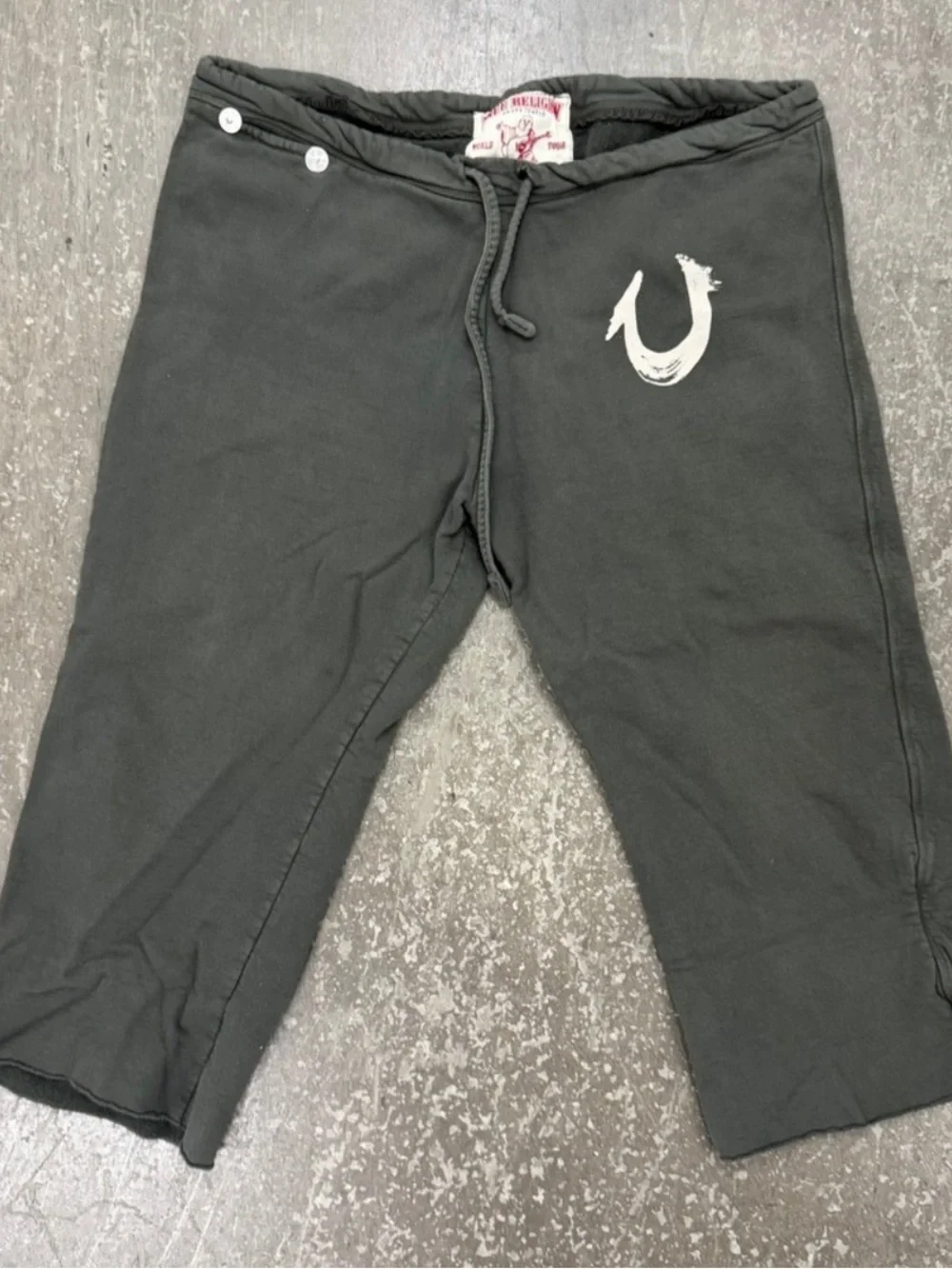 🔥True Religion Drawstring Y2K 3/4 Cut jogger shorts Large!!